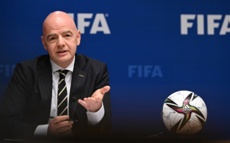 Futbolli botëror sërish në kaos/ FIFPro dhe Ligat Europiane hedhin në gjyq “FIFA-n” Futbolli botëror sërish në KAOS/ FIFPro dhe Ligat Europiane hedhin në GJYQ "FIFA-n", ja shkaku