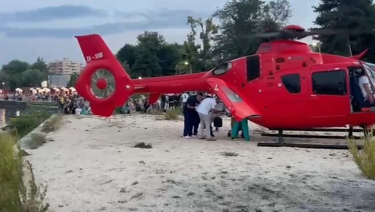 Plagosi të birin me armë gjahu, 47-vjeçari niset me helikopter drejt Tiranës Plagosi të birin me armë gjahu, 47-vjeçari niset me helikopter drejt Tiranës