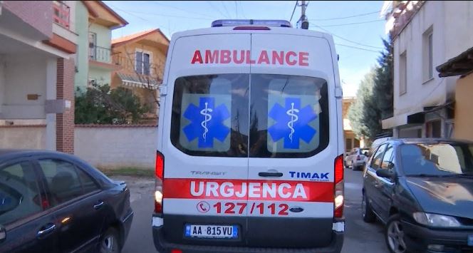 Lushnje/ E përplasi motori, humb jetën drejtuesi i biçikletës Lushnje/ Motori përplas biçikletën, humb jetën drejtuesi i biçikletës