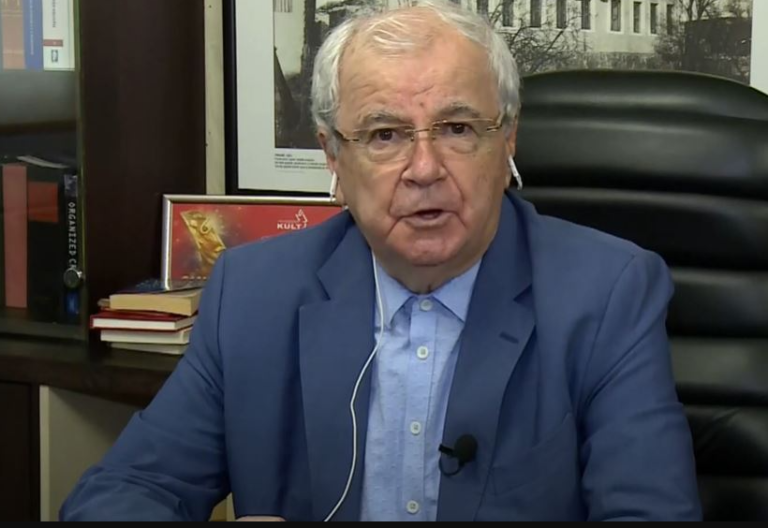 Janë injorantë! Avokati Ngjela komenton pyetjet e opozitë ndaj Dumanit