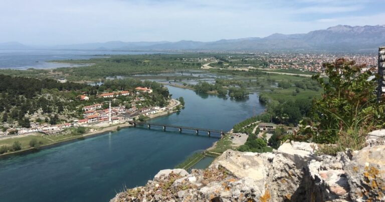 Tentoi të hidhej në Bunë me fëmijët/ Flet e ëma: Më dërgoi mesazh që ishte tek ura e Bunës, prej 9 vitesh është në proces divorci