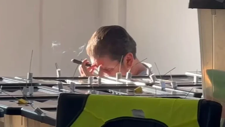 Me puro në duar/ Marin Suli shpreh zhgënjimin për kryebashkiakun e ri të Himarës: Janë zgjedhje të sforcuara