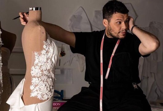 Mori vëmendjen e VIP-ave ndërkombëtarë, por i ndodh e papritura/ Valdrin Sahiti do përballet me drejtësinë Mori vëmendjen e VIP-ave ndërkombëtarë, por i ndodh e papritura/ Valdrin Sahiti do përballet me drejtësinë