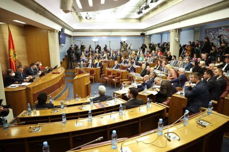 Koalicioni i ri qeverisës me drejtues pro rusë, a e ka “humbur” Perëndimi Malin e Zi?