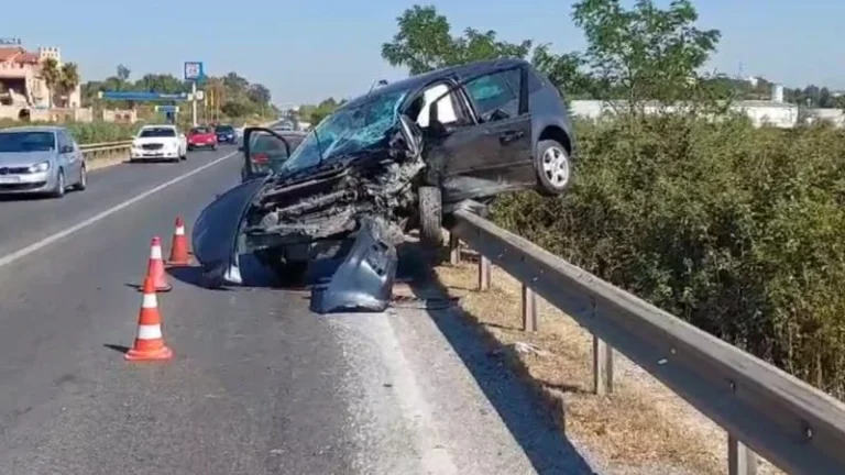 Aksident në aksin Fushë-Krujë-Thumanë, plagoset një nga shoferët