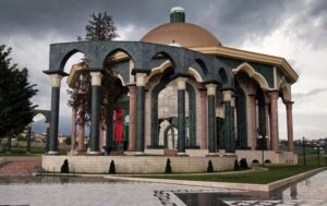 “Vatikani në Tiranë” studuiesi: Ide interesante, do shtonte një pikë të re turistike