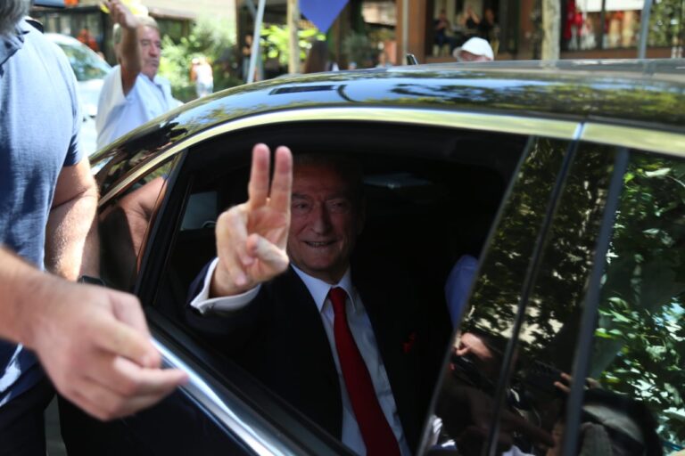 Zbutje të masës së sigurisë pas komunikimit të akuzës? Berisha: Pyesni avokatët, të qenurit i burgosur politik është turp i sistemit