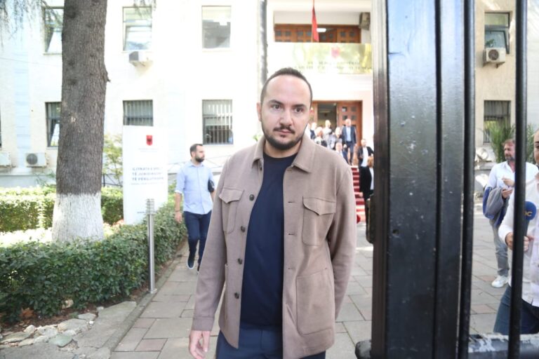 Pse nuk u arrestua në sallën e gjyqit si Saimir Tahiri? Avokati zbulon arsyen për Salianjin