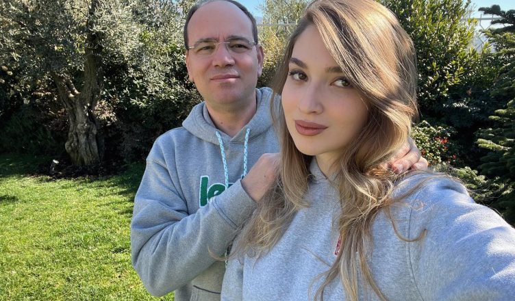 Sot do mbushte 58 vjeç, e bija e Bujar Nishanit emocionon: Më mungon më shumë se kurrë
