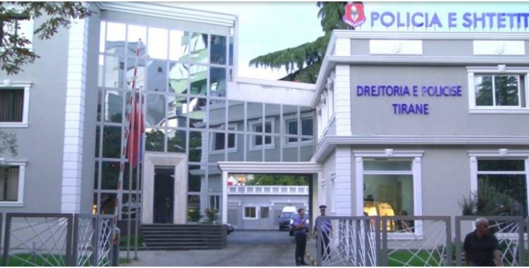 Përfitoi nga pozicioni i punës/ 27-vjeçarja njoftonte klientët për të kryer pagesën, pastaj u anulonte shërbimin Përfitoi nga pozicioni i punës/ 27-vjeçarja njoftonte klientët për të kryer pagesën, pastaj u anulonte shërbimin