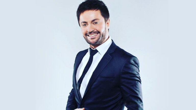 Artisti i mirënjohur Sinan Hoxha festoi ditën e lindjes