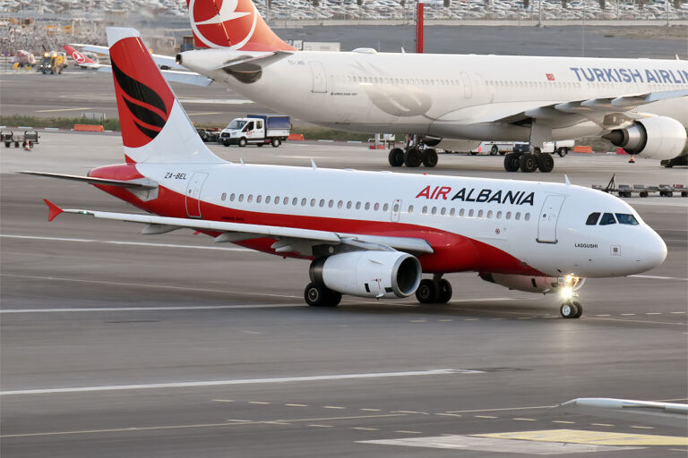 Braktisën klientët në Milano, reagon “Air Albania”