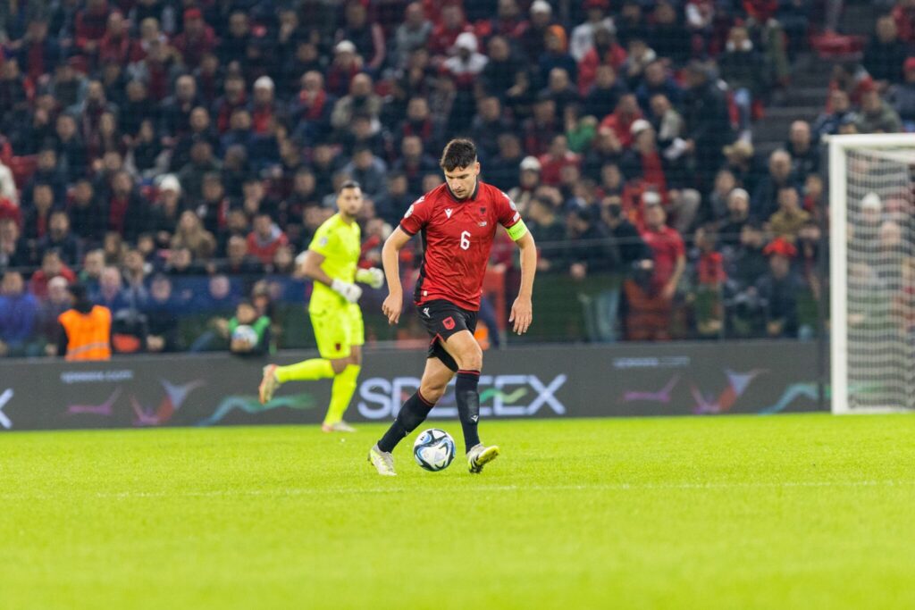 Zyrtarizohet vendimi për Gjimshitin, kapiteni i Kombëtares do të humbasë dy ndeshjet e Ligës së Kombeve