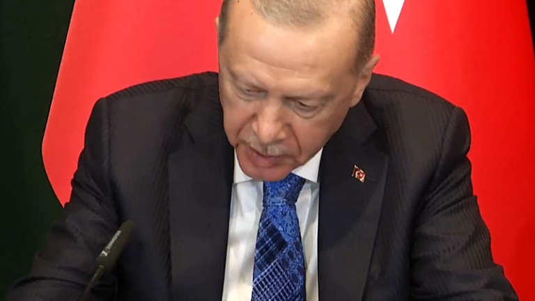 Të avancojmë bashkëpunimin/ Erdogan në Tiranë: Të luftojmë organizatat terroriste, veçanërisht FETO-n Të avancojmë bashkëpunimin/ Erdogan në Tiranë: Të luftojmë organizatat terroriste, veçanërisht FETO-n