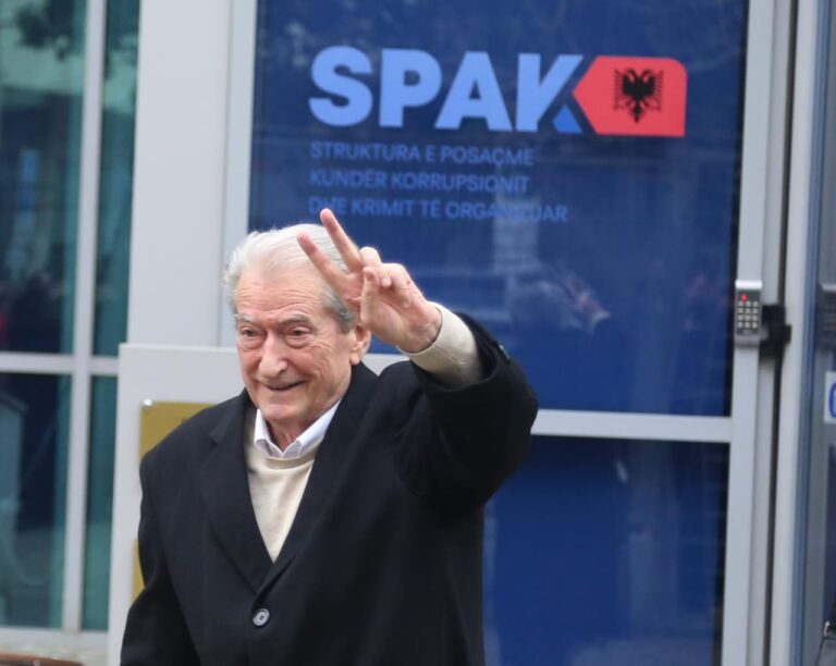 SPAK kërkon ta mbyllë në shtëpi. Nis sot senaca e radhës ndaj Berishës