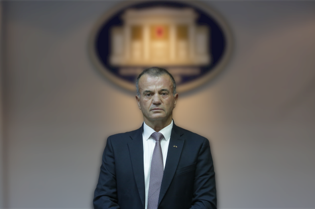 Shpërthimi i magazinës në Lushnje/ Deputeti Bujar Çela paraqitet në SPAK