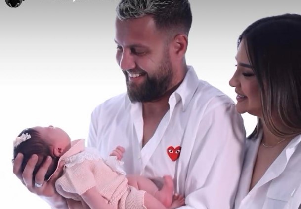 WOW sa emocionuese! Luiz Ejlli publikon dy momentet më unike që i kanë ndodhur në jetë WOW sa emocionuese!/ Është një rastësi kjo!? Luiz Ejlli publikon dy momentet më unike që i kanë në jetë, Luna Mari erdhi në të njëjtën datë me…