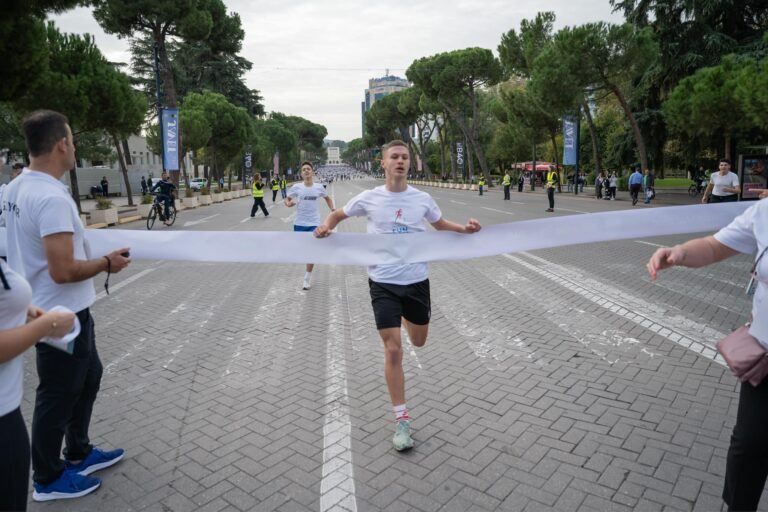 Nesër Maratona e Tiranës! Ja oraret dhe rrugët që do të bllokohen