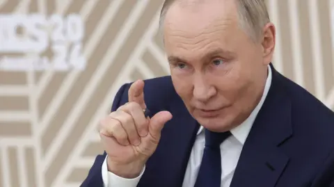 Putin urdhëron stërvitje të forcave bërthamore ruse Putin: Është punë për Rusinë nëse do të përdorë trupat e Koresë së Veriut