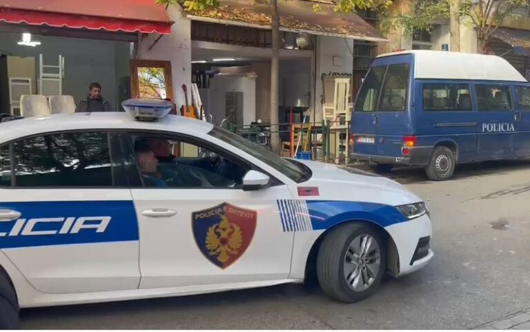 Nxënësi ndërroi jetë pasi u sulmua/ Flet e ëma me lot në sy: Isha në punë kur më mori mësuesja në telefon