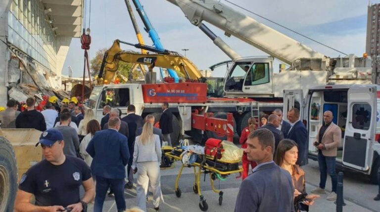 Tragjedi/ Shembet stacioni i trenit, humbin jetën 10 persona