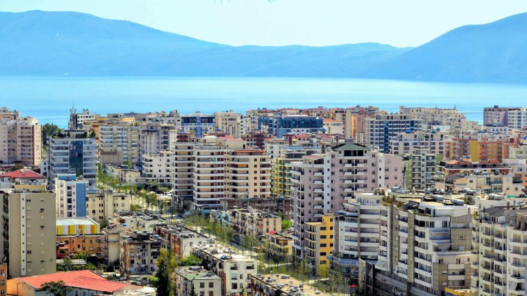 Vlora mban rekordin me 65% të banesave në pallate bosh, ndiqet nga Durrësi me 58%