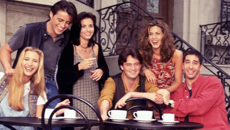 Dy dekada pas përfundimit të tij, ja sa para fitojnë protagonistët e serialit "Friends"
