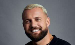 Dita e Flamurit/ Luiz Ejlli emocionon me videon e veçantë