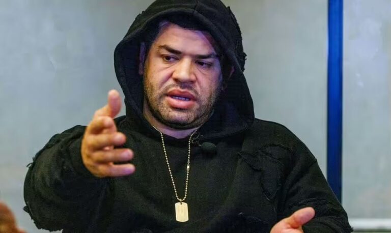 Noizy sërish në pranga gjatë performancës?  (VIDEO)