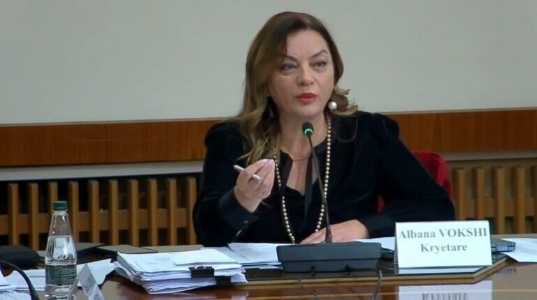 Vokshi te "Sterilizimi": Po na avullojnë dëshmitarët. Sjellin epikriza dhe raporte e nuk paraqiten në komision