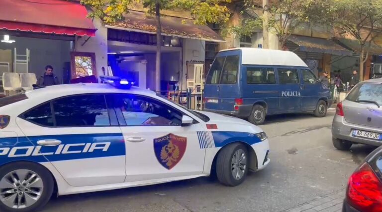 Policia i gjeti mjet prerës në çantën e shkollës. Dëshmon nxënësi: Nuk kisha dijeni për të