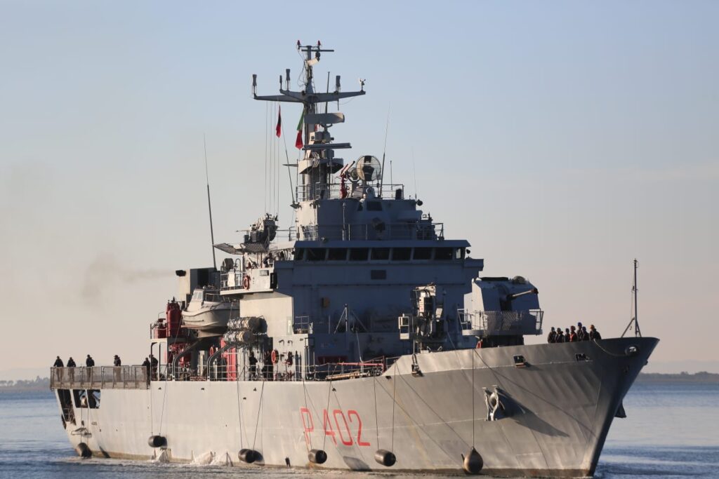 U nis dy ditë më parë, mbërrin në Shëngjin anija 'Libra'