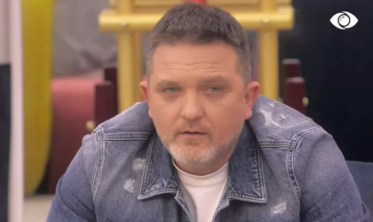 Jul Deda thumbon haptazi banorin e “BBVA4”: Ky s’ka pikë lidhje me lojën Jul Deda thumbon haptazi banorin e “BBVA4”: Ky s’ka pik lidhje me lojën