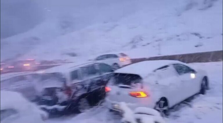 Kaos në rrugën e Arbrit/ Qytetarët mbesin të bllokuar prej orësh në bypassin e Murrizit