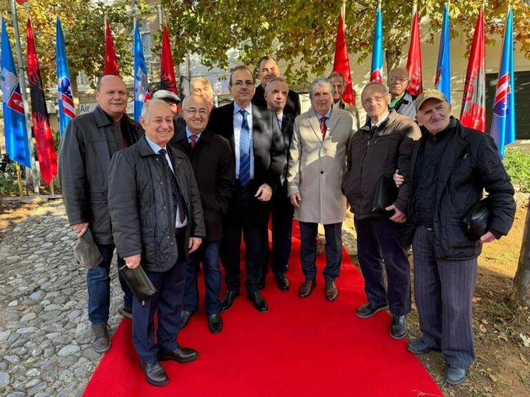 ‘Si besova syve kur lexova lajmin e trishtë’- Miku i Arben Tafaj tregon takimin e fundit, pak ditë para ndarjes nga jeta