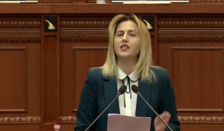 Zhupa-Kumbaros: Keni dhënë 5.8 mln tokë për investitorët strategjikë, tani synoni zonat e mbrojtura