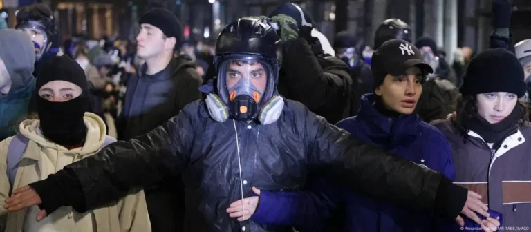 Gjeorgjia: Protesta masive kundër ndikimit rus Gjeorgjia: Protesta masive kundër ndikimit rus