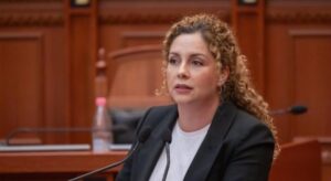 Komisioni i Venecias publikon raportin në lidhje me mandatin e Olta Xhaçkës