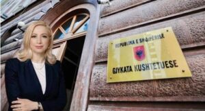 Holta Zaçaj nuk largohet nga "Kushtetuesja": Jam në detyrë deri në fund të 2025