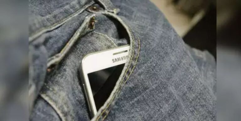 Vëmendje! Këto janë vendet ku nuk duhet ta mbani kurrë telefonin!