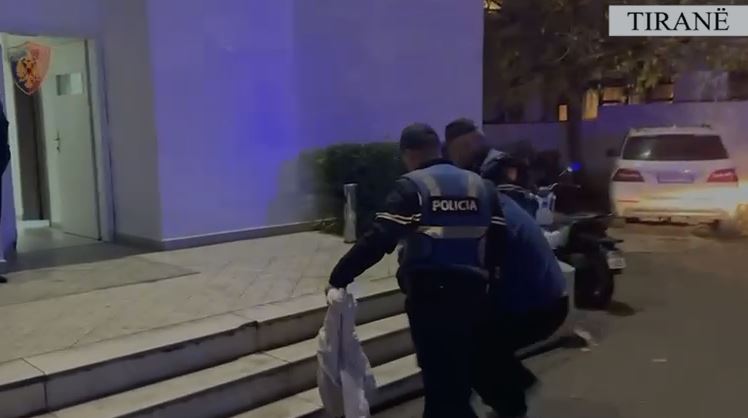 Vodhi me dh*në një automjet, përfundon pas hekurave 32-vjeçari