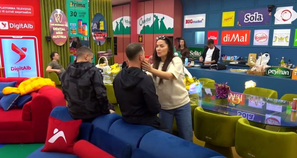 "Mos më hajde mbarapa se ke burrë", plas keq në BBV4, Rozana-Xumit: Pse largohesh?