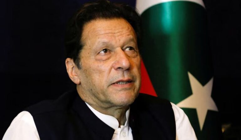 Ish-kryeministri pakistanez dënohet me 14 vjet burgim për korrupsion