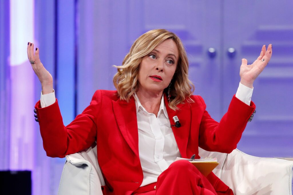 "Nuk shantazhohem aq kollaj"/ Nisin hetimet ndaj kryeministres italiane. Ja për çfarë akuzohet