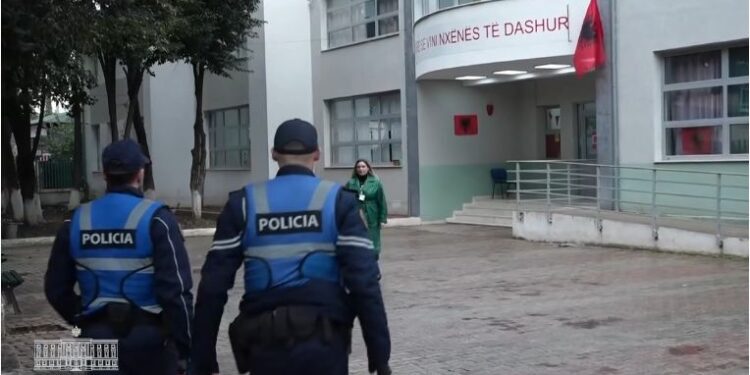 E rëndë/ Plas grushti mes nxënësve. Dalin detajet e para E rëndë/ Plas grushti mes nxënësve. Dalin detajet e para