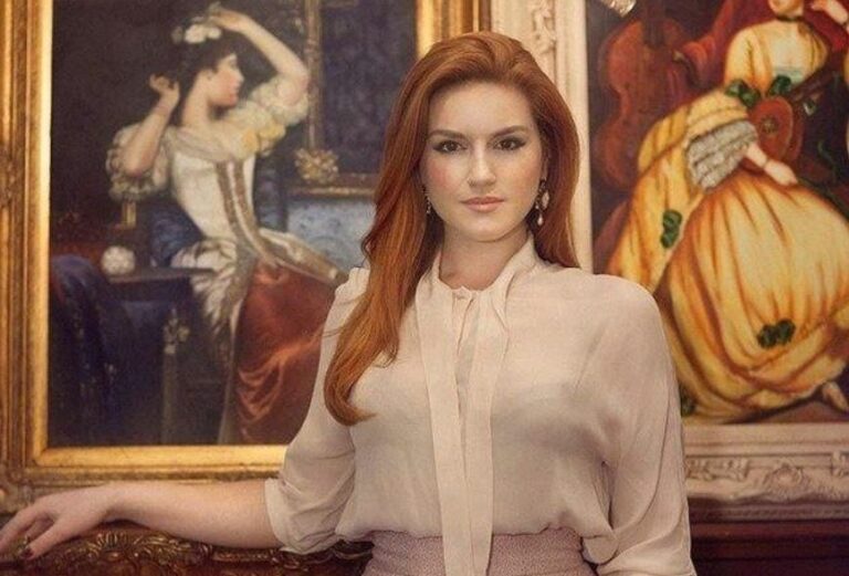 "800 mijë euro fustane e bizhu"/ Reagon për herë të parë Ajola Xoxa: Ajo shifër nuk ekziston. Mos e provoftë askush këtë mizori