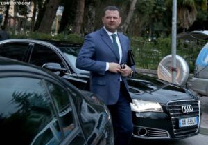 LAJMI I FUNDIT/ Tom Doshi paraqitet në SPAK
