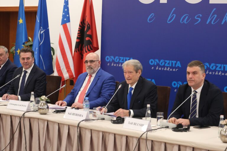 I kushton 22 milionë dollarë/ Berisha: Kryearkitekti i triumfit të Trump do drejtojë fushatën e fitores sonë