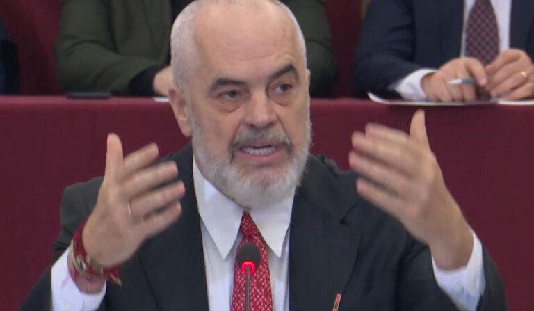 “S’ka asnjë flagrancë për të goditur një institucion të arsimit të lartë”/ Rasti i UBT, Rama: Abuzuesit të përgjigjen deri në fund