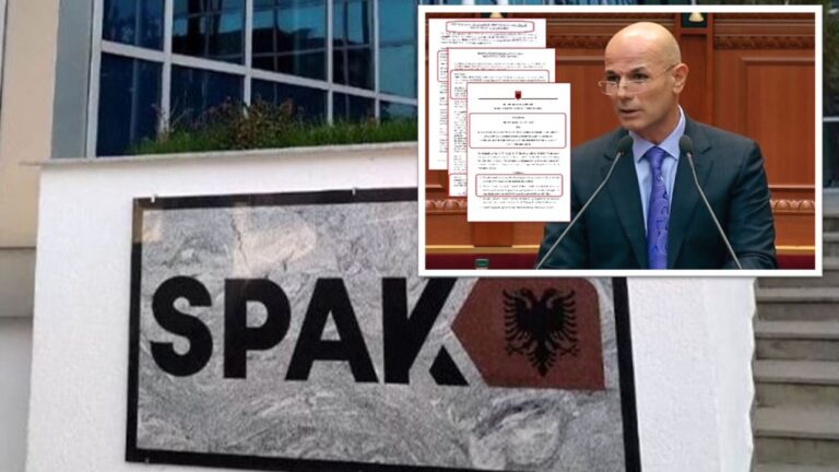 Tjetërsim pronash në Gjirin e Lalëzit/ Aleksandër Laho dënohet me 10 muaj burg Tjetërsim pronash në Gjirin e Lalëzit/ Aleksandër Laho shpallet fajtor për akuzën e korrupsionit